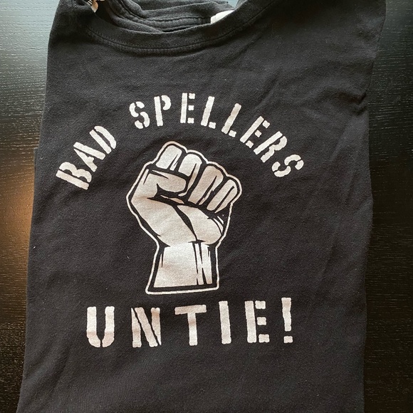 Bad Spellers Untie t-shirt - Picture 2 of 12